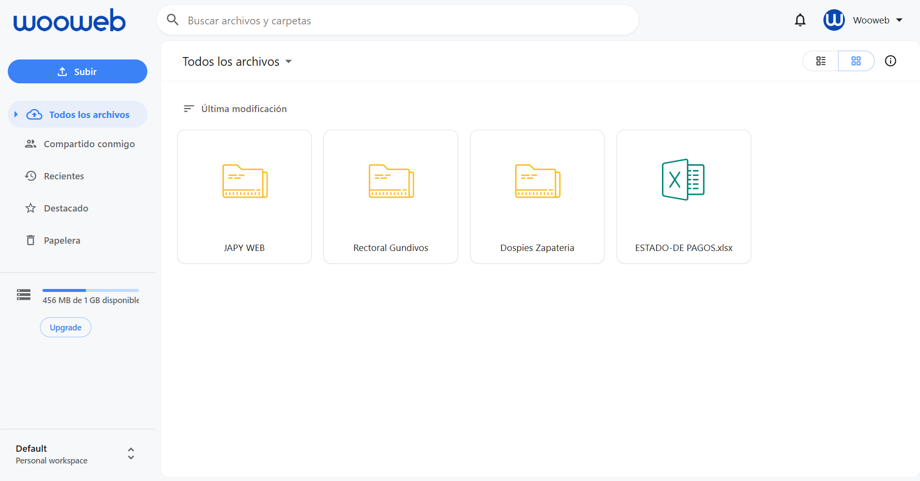 Panel de Drive de WooWeb con carpetas y archivos